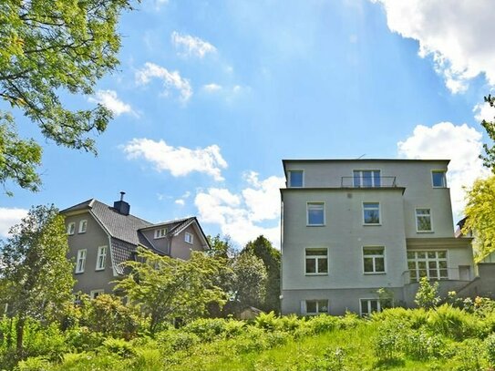 Villen-Ensemble auf 2.700 m² Grundstück in bester Lage am Kruppwald