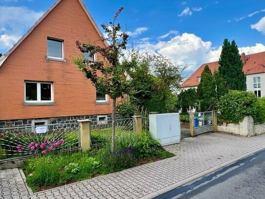 Charmantes Wohnhaus mit kleinem Nebengebäude in zentraler Wohnlage!