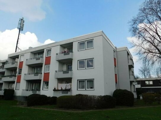 Altengerechte Wohnung mit Balkon in schöner Lage (WBS ab 60 Jahren erforderlich!)