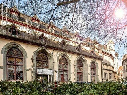 Helle 2 Zimmer-Wohnung in historischem Gebäude mitten im Stadtzentrum von Konstanz (Niederburg)