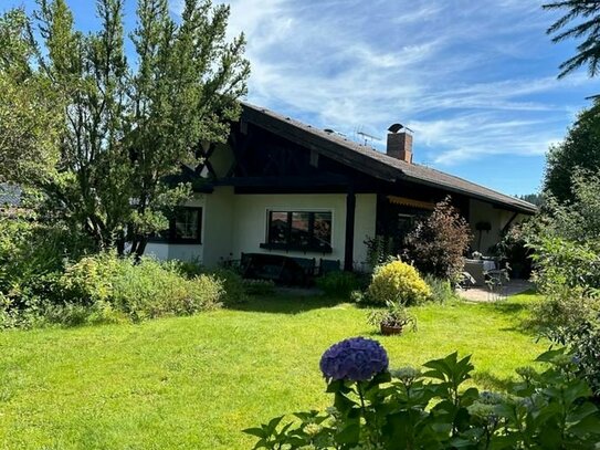 Großzügiger Bungalow in bevorzugter Wohnlage