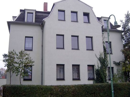 Idyllisch und grün gelegenes Mehrfamilienhaus in guter Lage von Radeberg!