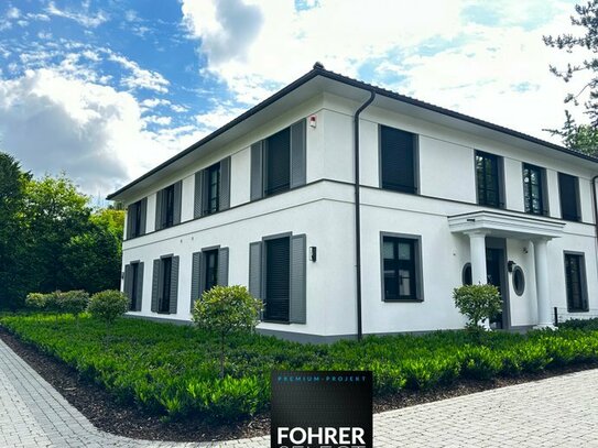 Luxuriöse Doppelhaus-Villa in bester Lage von Alt-Meererbusch Privatstraße mit Toranlage!