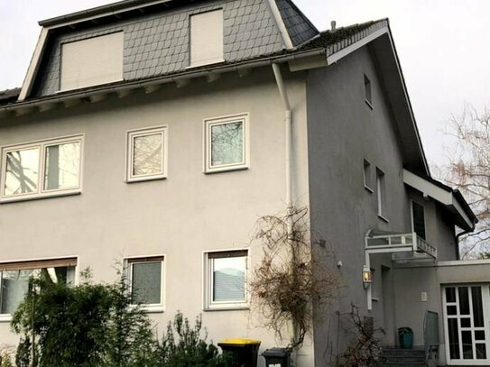 Start ins neue Eigenheim - großes Zweifamilienhaus in Top Lage - Duisburger Süden