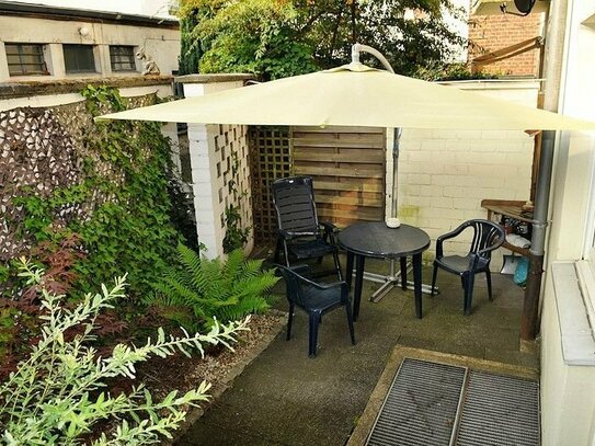 EINZIMMERAPARTMENT MIT TERRASSE IM NEUSSER-DREIKÖNIGENVIERTEL