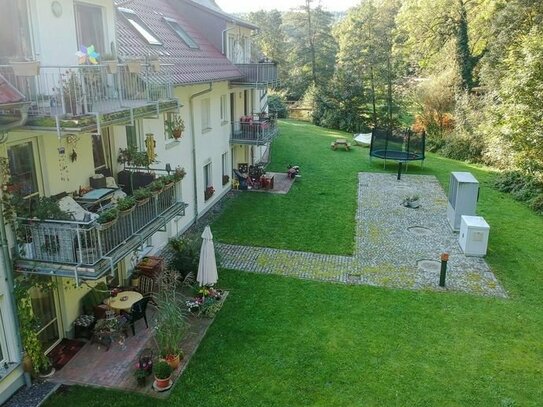 helle geräumige moderne 2 Raum Wohnung mit Blick ins Grüne Nahe Jena