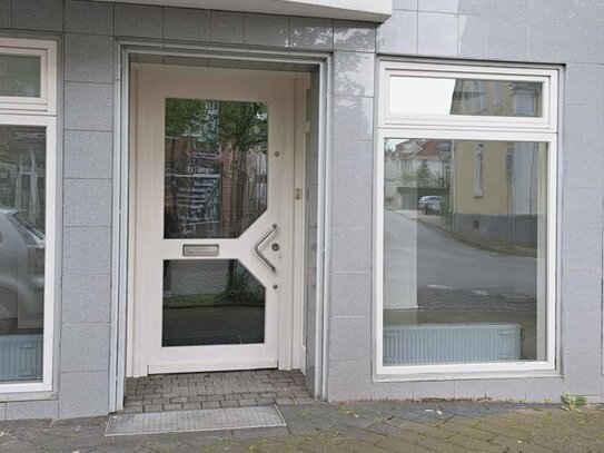 Hell und freundlich mit Fensterfront: Ladenlokal oder Büro direkt in der Eschstraße nähe Goetheplatz