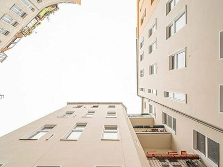 Kapitalanlage in Friedenau: vermietete 3-Zi.-Wohnung mit Balkon in gemütlichem Kiez