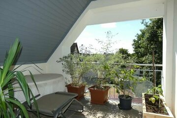 Individuelles Wohnhaus mit Hofraum, 2 Garagen und toller Terrasse