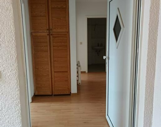 3- Zimmer Wohnung mit separatem Eingang und Balkon