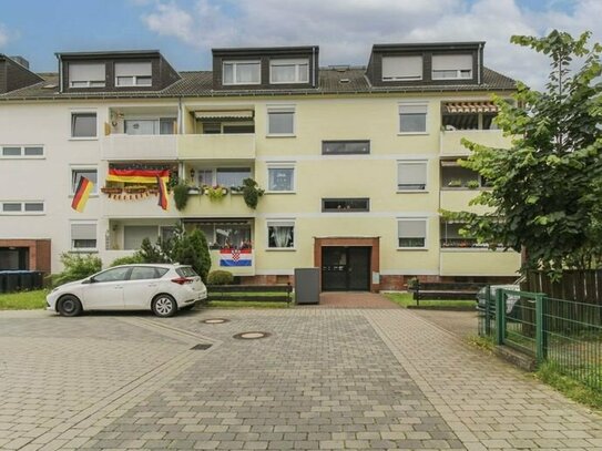 Schöne 4-Zi.-Maisonette-Whg. mit Balkon in familienfreundlicher Lage