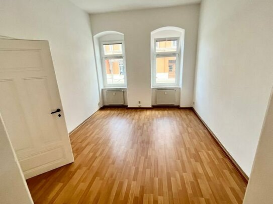 Direkt in der City, Helle Räume, Küche + Bad mit Fenster