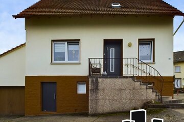 HAUF / Charmantes Einfamilienhaus im Landhausstil in Schallodenbach zu verkaufen.