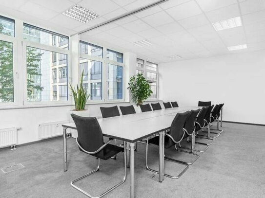 Privater Büroraum für 4 Personen 20 sqm in HQ Dornhoffstrasse