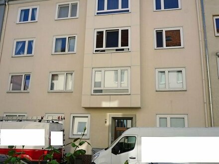 Hannover-Südstadt! Vermietete 3 Zimmer-Wohnung in Hochparterre mit Einbauküche und Gartenmitbenutzung!