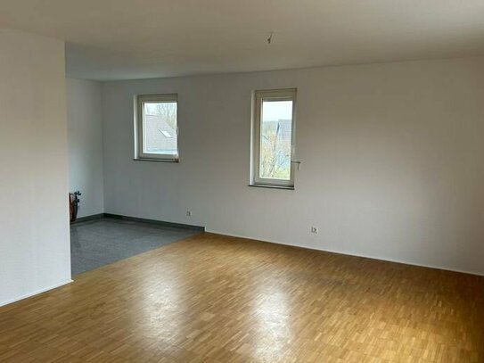 Helle 3-Zimmer-Wohnung mit Südbalkon in Bonn-Beuel-Vilich! Zentrumsnah am Rande des Siebengebirges!