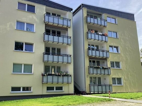 Schöne 3,5 Raum Wohnung mit Balkon im Erdgeschoss!