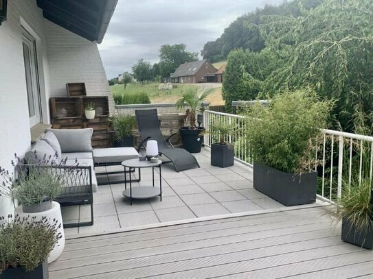 Schöne Whg. mit großem Balkon im 1. Stock