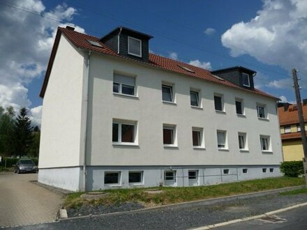 Schöne renovierte 4 Zimmer Wohnung in Rauenstein