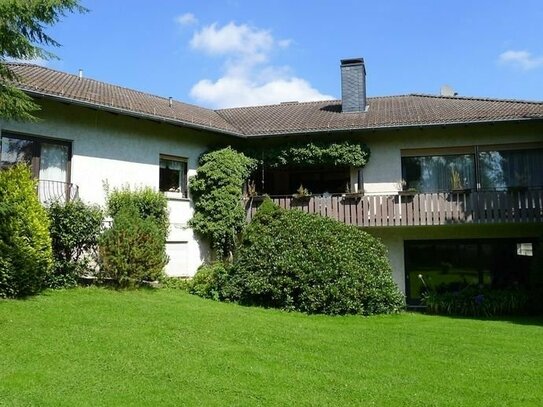 Außerordentl. großzügiger Bungalow in ruhiger Lage von Hess. Lichtenau