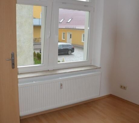 3 Raum Wohnung mit Balkon