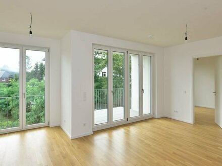 Wohntraum in Altglienicke! Moderne 5-Zimmer-Wohnung mit Balkon in Westausrichtung