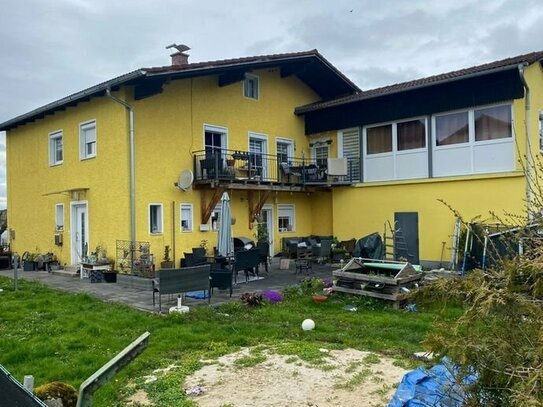 Salzweg / Straßkirchen nähe Passau 3-Familienhaus