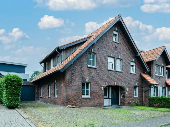 Großzügiges, gepflegtes Zweifamilienhaus in Geilenkirchen!