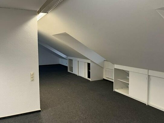 Klimatisierte Büros in Rüttenscheid | Flexible Raumgestaltung | Stellplätze | Provisionsfrei