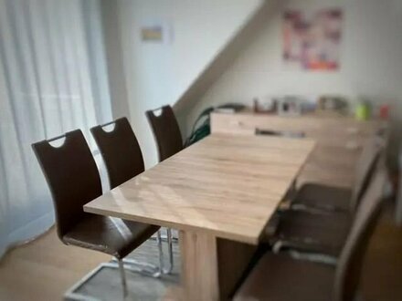 Exklusive, neuwertige 4-Zimmer-Maisonette-Wohnung mit Traumküche in S-Möhringen