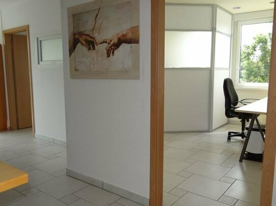 Ihr möbliertes Büro mieten mit Top Lage in Monheim am Rhein | flexible Laufzeiten | 1A Bürogemeinschaft