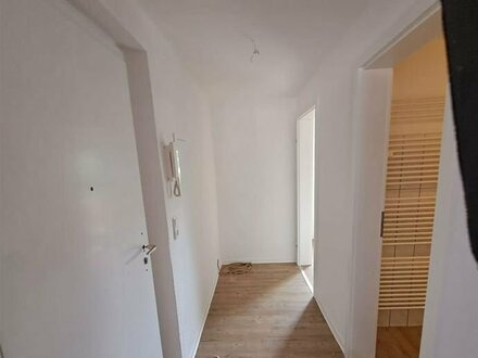 +++ 2 Raum-Wohnung mit Balkon in traumhafter Lage +++