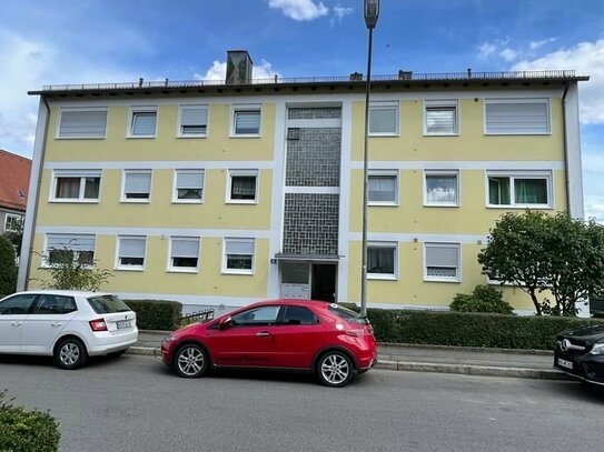 Helle 3-Zimmer-Wohnung mit Balkon in gepflegter Wohnanlage von Weiden OT Hammerweg