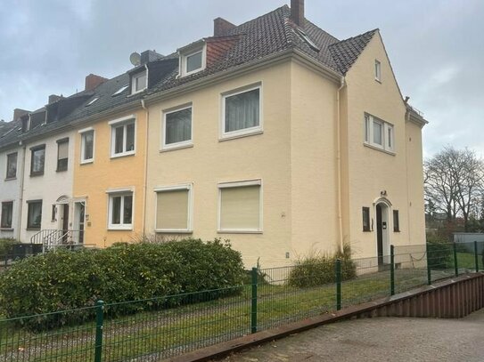 Oslebshausen! 2-3 Familienhaus in zentraler, gefragter Wohnlage Nähe Sander Center!