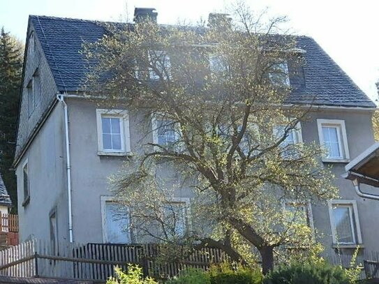 Einfamilienhaus im teilsanierten Zustand