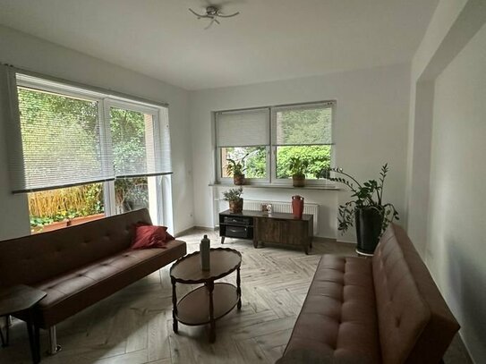 Komplettsanierte, komfortable 2-Zimmer Wohnung mit Terrasse zu vermieten