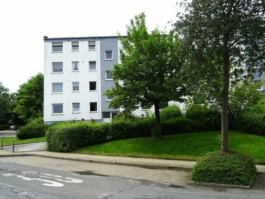 Kapitalanlage: TOP vermietete 3,5-Zimmer Eigentumswohnung mit Balkon und Tiefgaragenstellplatz in Herdecke-Westende zu…