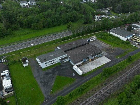 Produktion-/Lager und Büroflächen mit bester Verkehrsanbindung