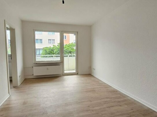 Erstbezug nach umfangreicher Renovierung! Gemütliche 3-Zimmerwohnung mit Balkon