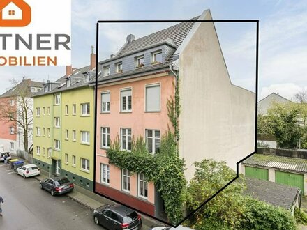 Investmentmöglichkeit in Krefeld: 5-Familienhaus auf der Adolfstraße 8