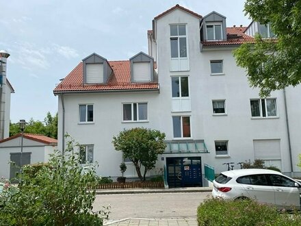 Lichtdurchflutete 3 ZKB Dachgeschosswohnung mit Westbalkon in Höhenkirchen-Siegertsbrunn