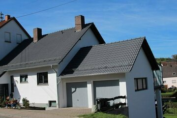 Grundsolides und modernisiertes Einfamilienhaus mit geschickter Raumaufteilung