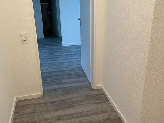 Renovierte 3-Zimmer Wohnung mit Balkon im Herzen von Langenfeld