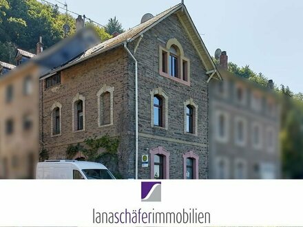 Bernkastel-Kues: Bruchsteinhaus mit unverbaubarem Moselblick