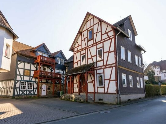 Aussergewöhnliches Gebäude-Ensemble am Rand der historischen Altstadt