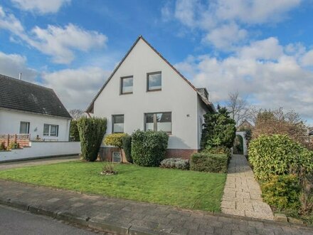 Charmantes Einfamilienhaus mit großem Garten und Garage in bevorzugter Wohnlage von Herrenshoff