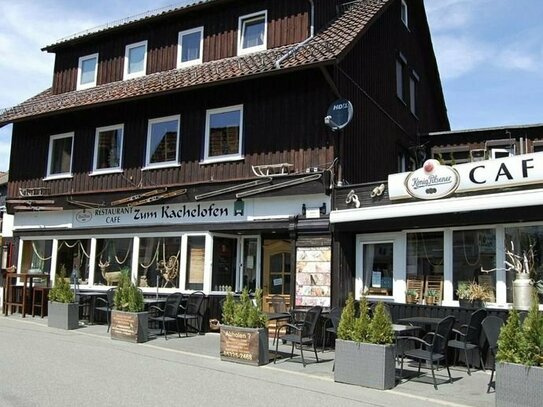 Restaurant / Bar / Cafe / Hostel / Plus Hostel / oder auch Ferienhaus / Freienwohnungen .......?