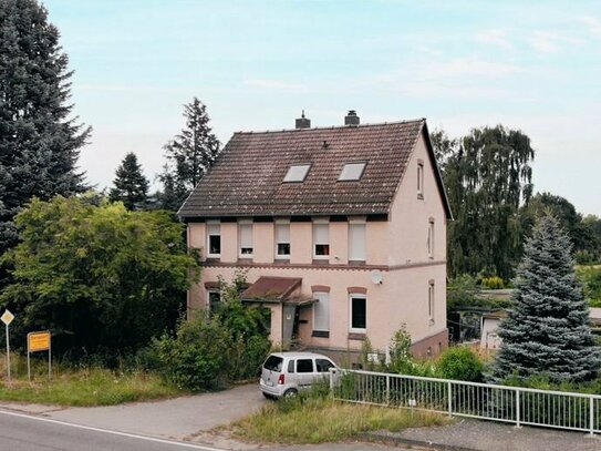 Zweifamilienhaus sucht neue Eigentümer in Benstorf