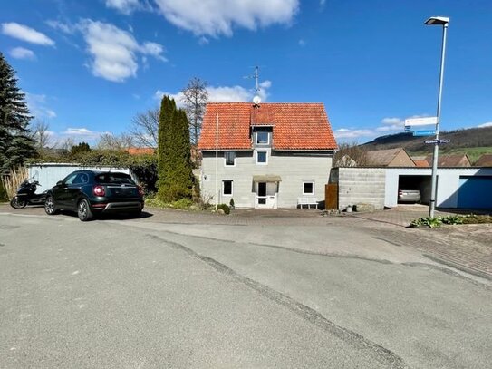 Harderode - Einfamilienhaus auf großem Grundstück mit Blick auf den Ith