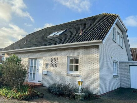 Großzügiges Einfamilienhaus mit ca. 165 m² Wohnfläche auf Eigenland in unmittelbarer Nähe der Familienlagune zu verkauf…